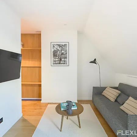 Apartment Charming In The Heart Of 8th *